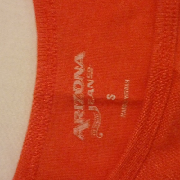 Arizona Jeans Co. Set Of 3 Tanks. - Picture 3 of 5